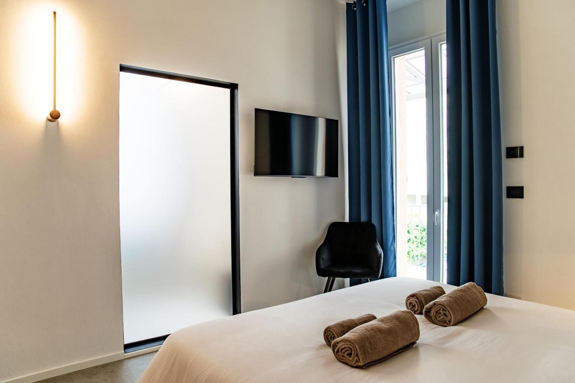 Guesthouse Linaio - The House Of Travelers Côme Extérieur photo