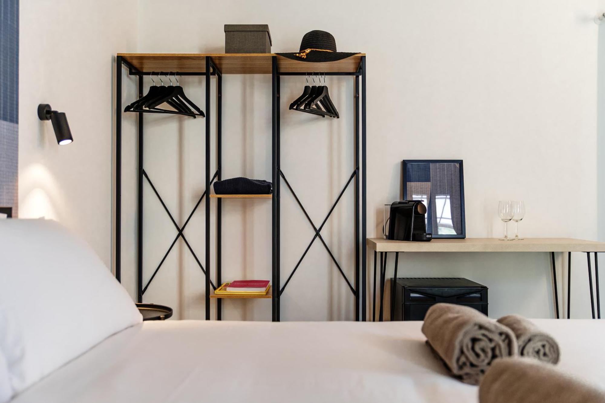 Guesthouse Linaio - The House Of Travelers Côme Extérieur photo