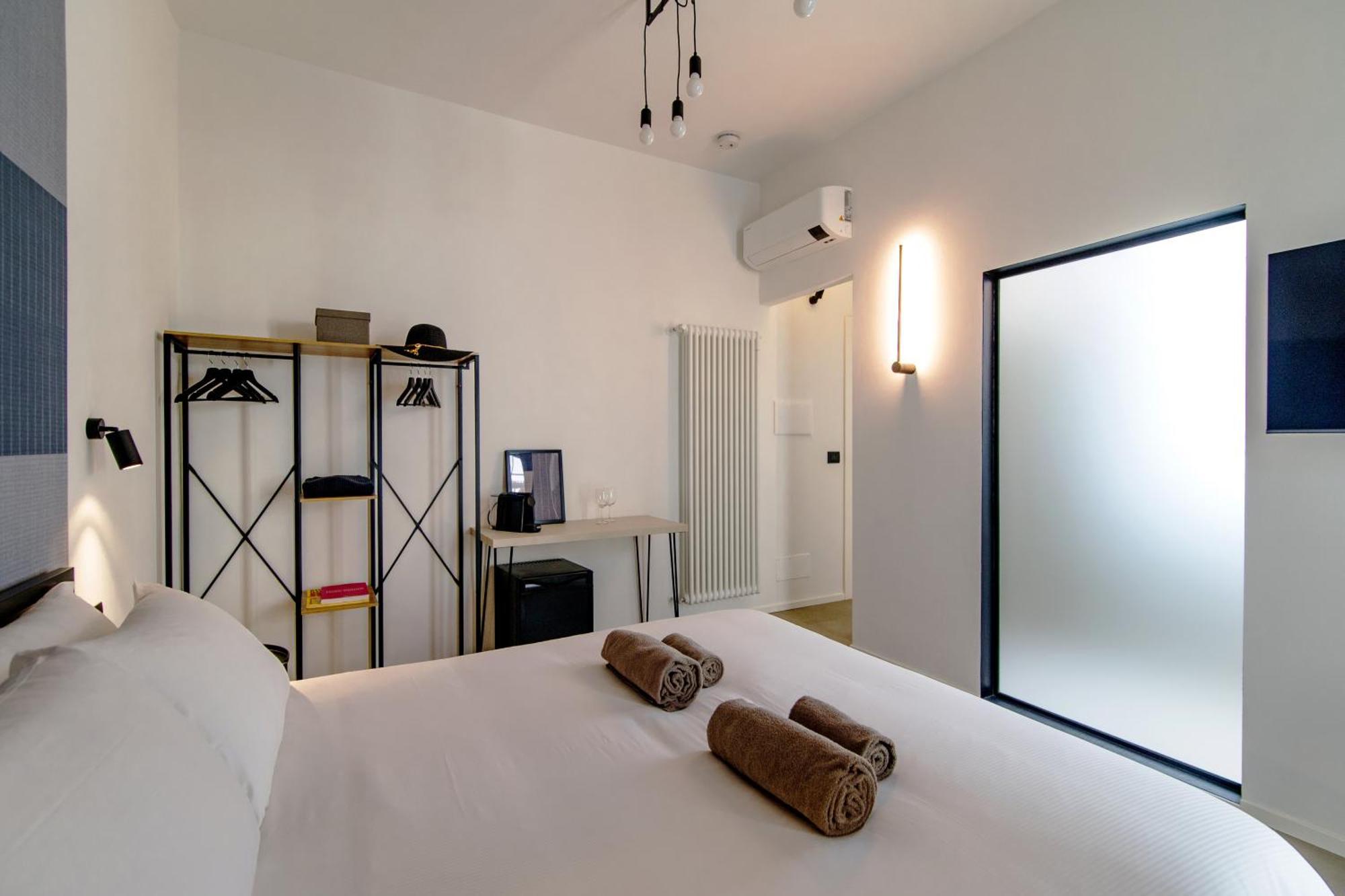 Guesthouse Linaio - The House Of Travelers Côme Extérieur photo