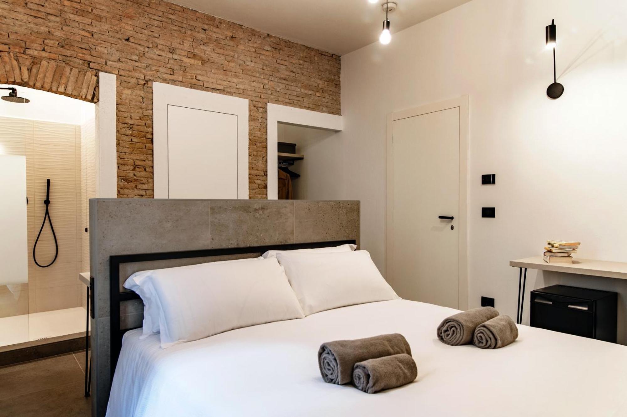 Guesthouse Linaio - The House Of Travelers Côme Extérieur photo