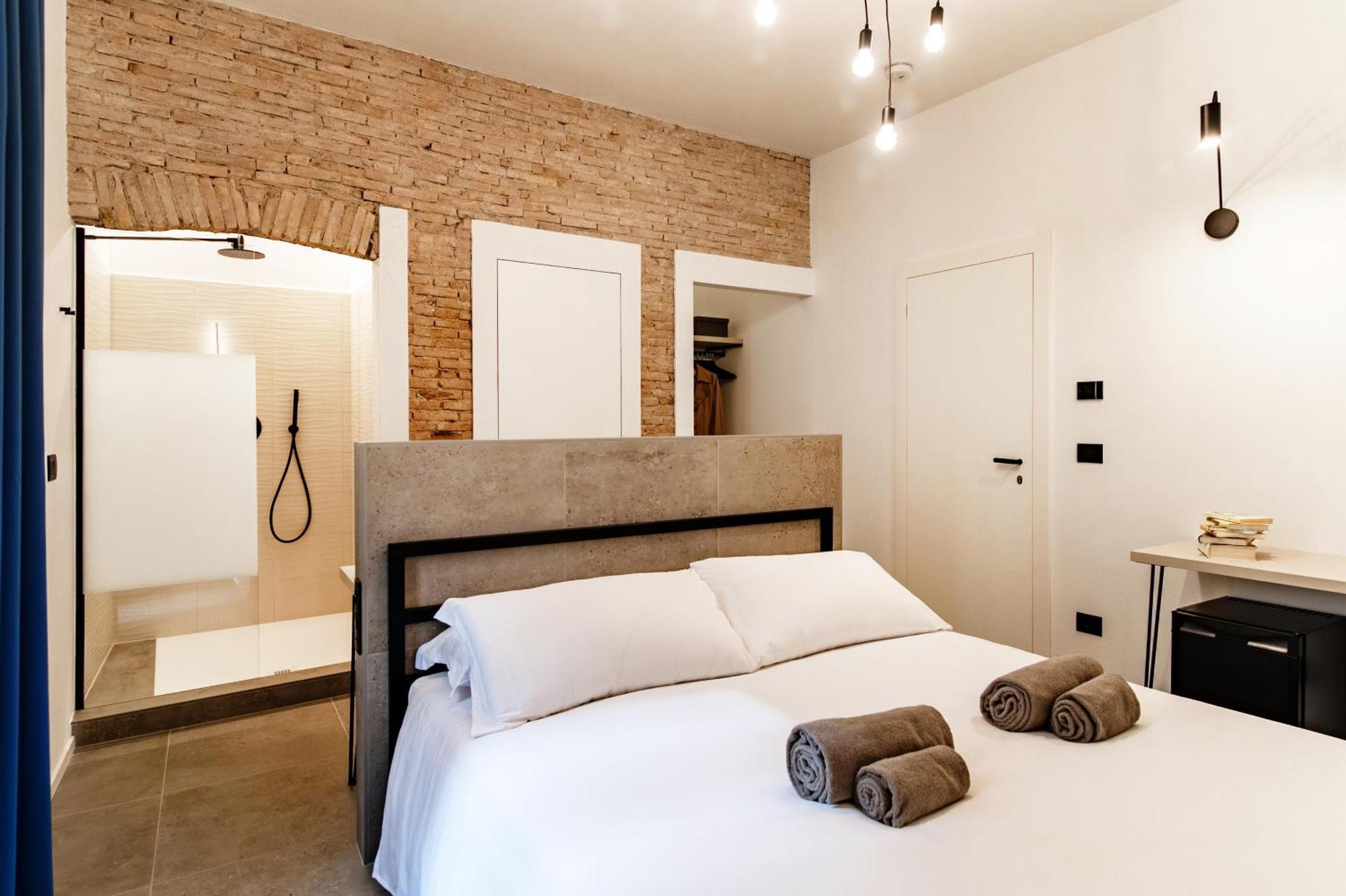Guesthouse Linaio - The House Of Travelers Côme Extérieur photo