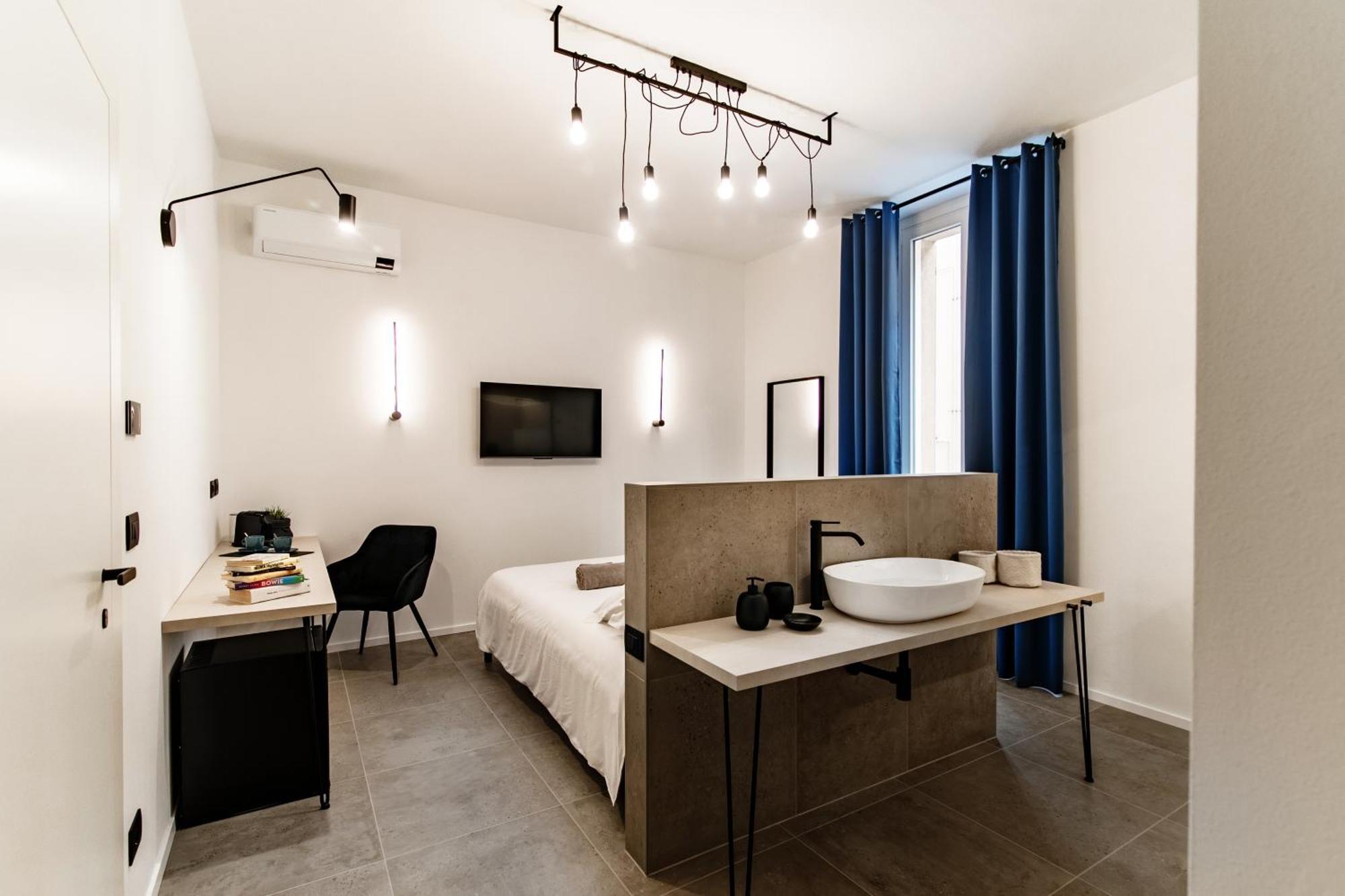 Guesthouse Linaio - The House Of Travelers Côme Extérieur photo